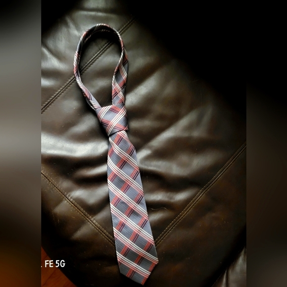 Men's Tie - Picture 1 of 1